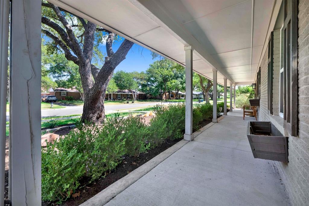 3326 Dartmoor Drive