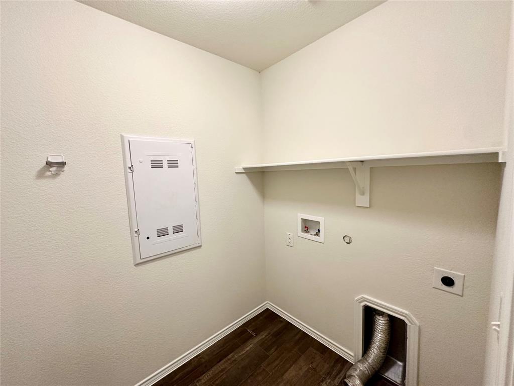 PARKS AT BOAT CLUB - Residential Lease