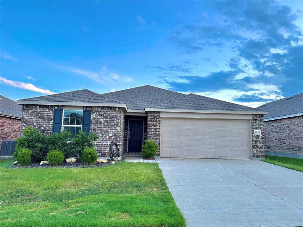 PARKS AT BOAT CLUB - Residential Lease