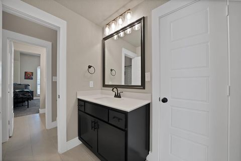 Tiny photo for 2008 Adams Overlook, Weatherford, TX 76088 (MLS # 21209746)