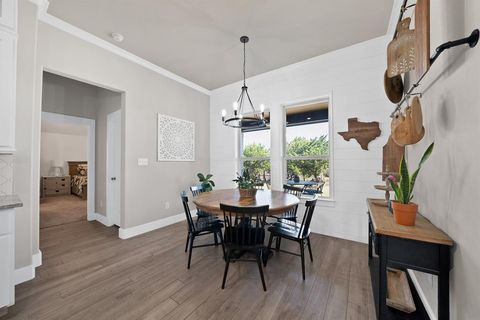 Tiny photo for 2008 Adams Overlook, Weatherford, TX 76088 (MLS # 21209746)