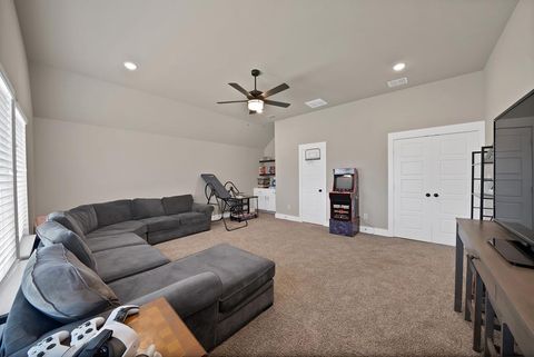 Tiny photo for 2008 Adams Overlook, Weatherford, TX 76088 (MLS # 21209746)