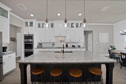 Tiny photo for 2008 Adams Overlook, Weatherford, TX 76088 (MLS # 21209746)