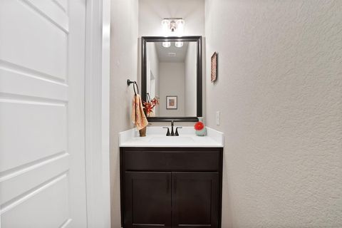 Tiny photo for 2008 Adams Overlook, Weatherford, TX 76088 (MLS # 21209746)