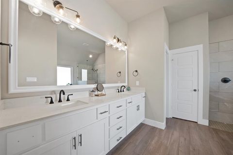 Tiny photo for 2008 Adams Overlook, Weatherford, TX 76088 (MLS # 21209746)