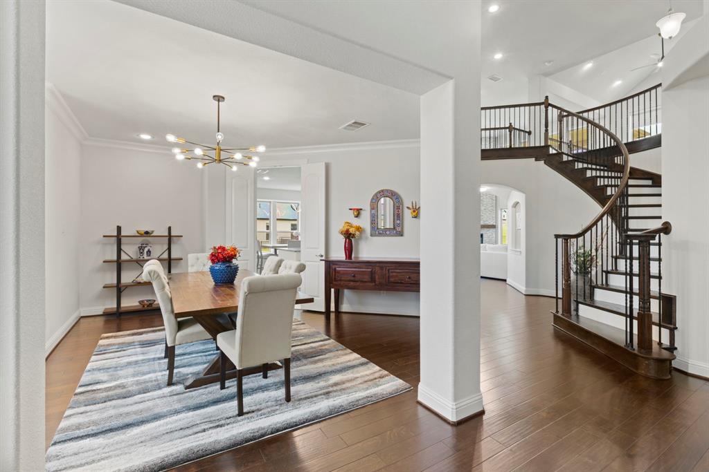 5002 Country Club Drive