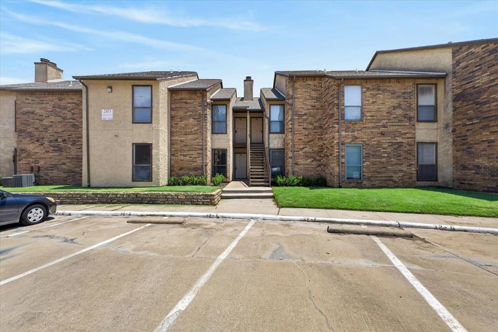 2103 Friendly Drive 3211
