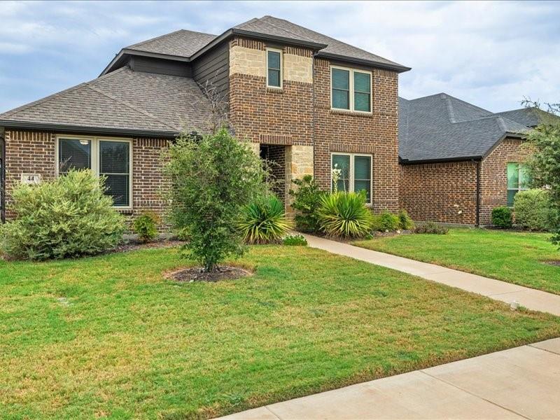 44 River Oaks Boulevard