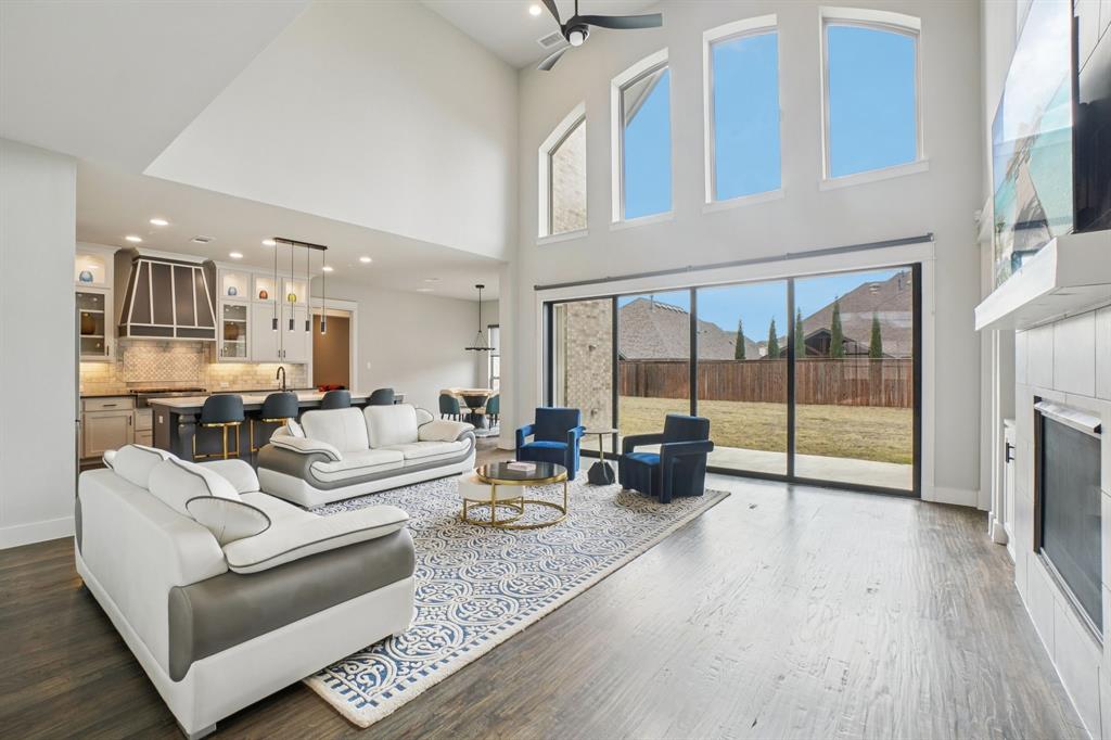 4101 Parkview Boulevard