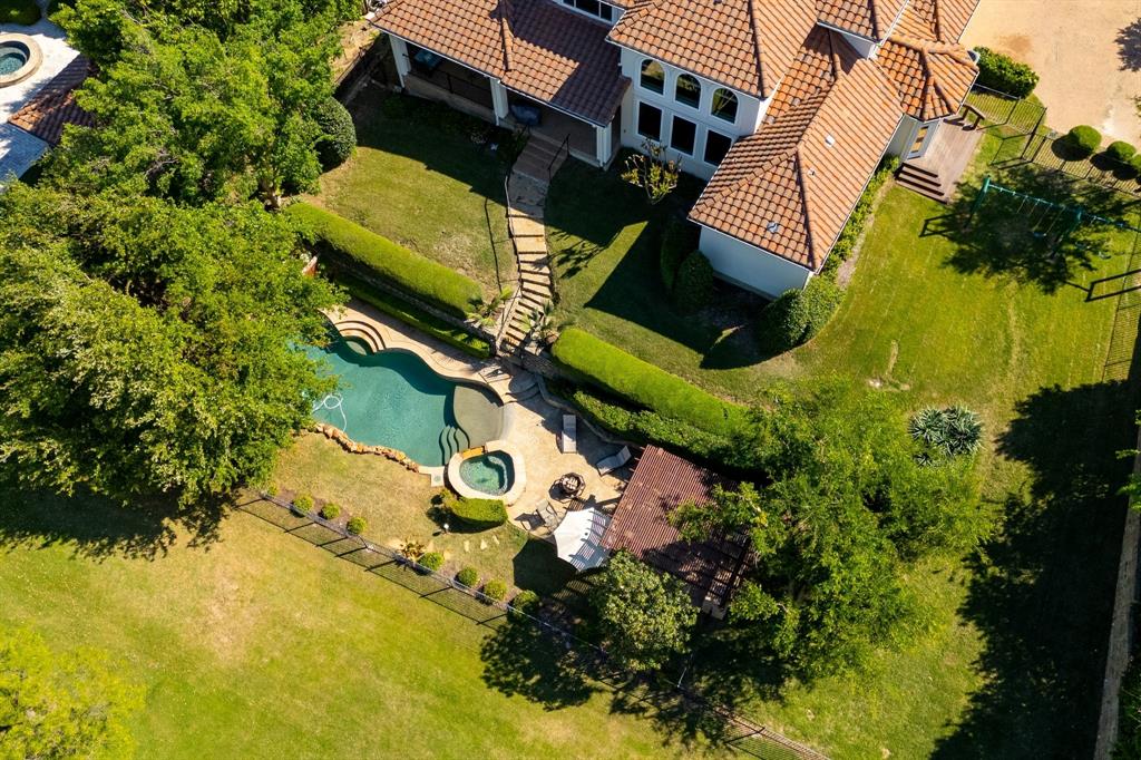 1802 Driskill Drive