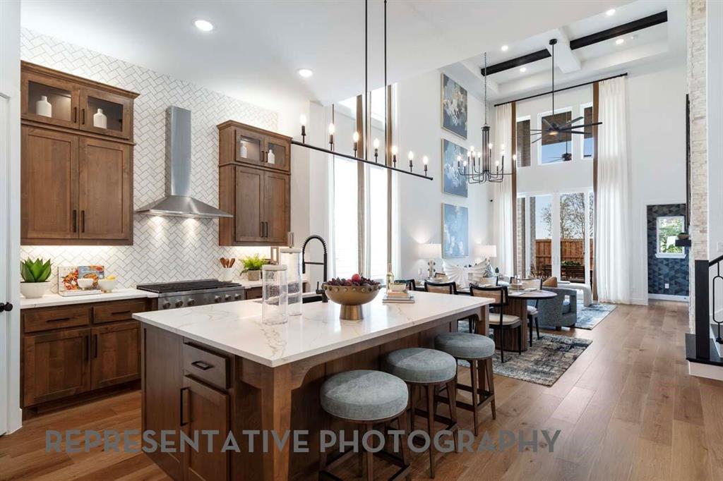 910 Heatherbrook Drive