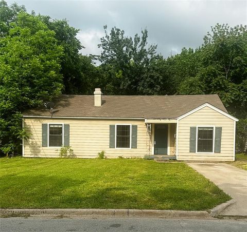 1706 N Ricketts Street Sherman TX 75092