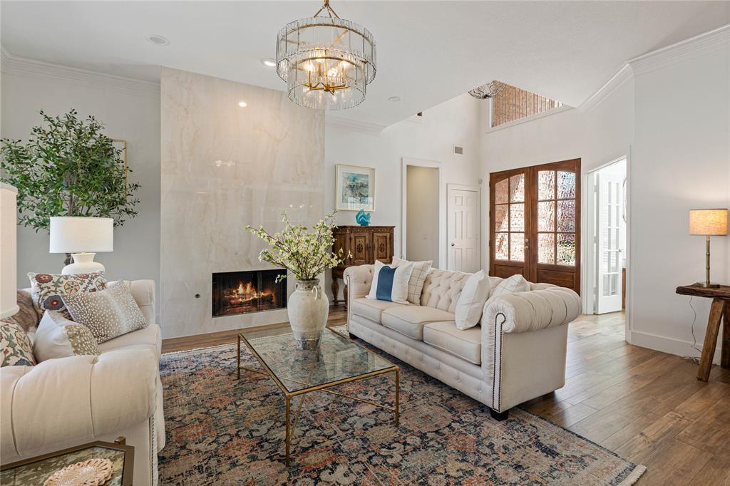 819 Hills Creek Drive