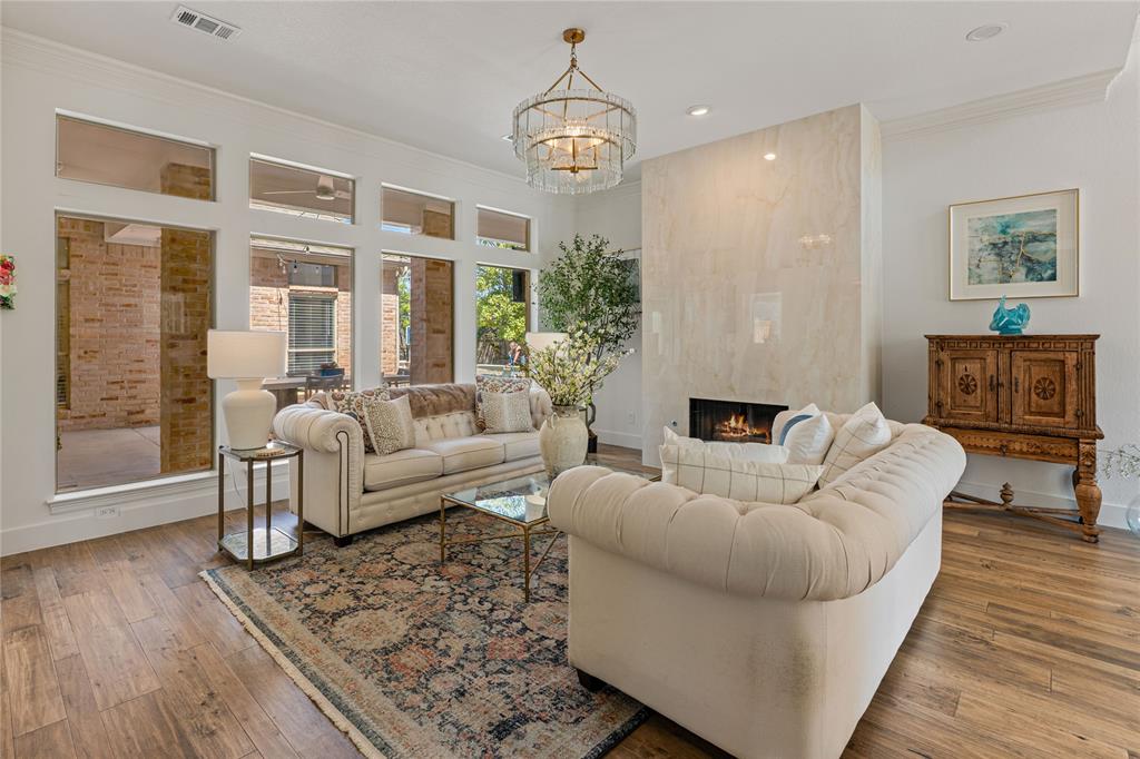 819 Hills Creek Drive