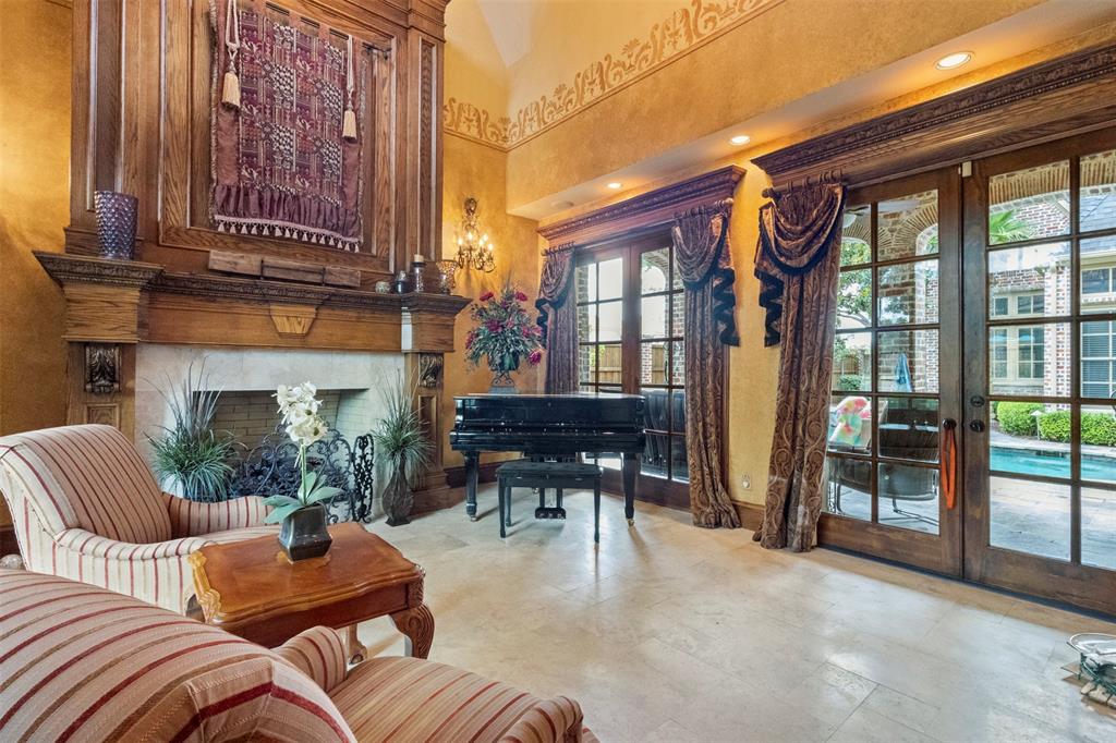 5025 Castle Creek Court