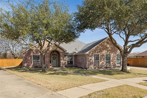 Photo of 204 High Meadow Court, Royse City, TX 75189 (MLS # 21141089)