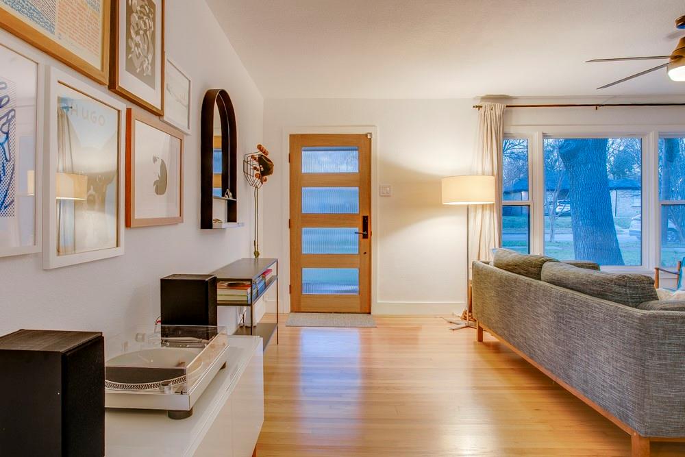 1910 Lansford Avenue