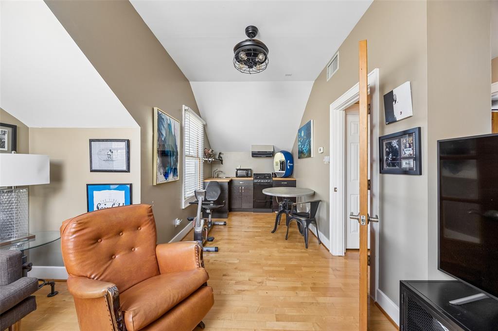 Kessler Square - Residential