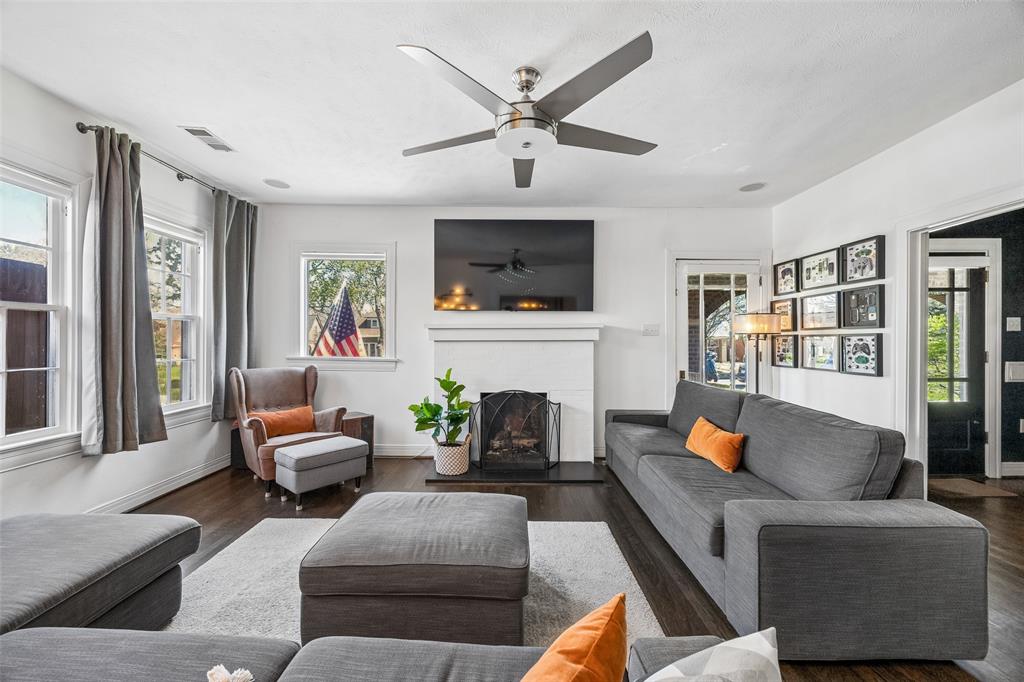 1011 N Clinton Avenue