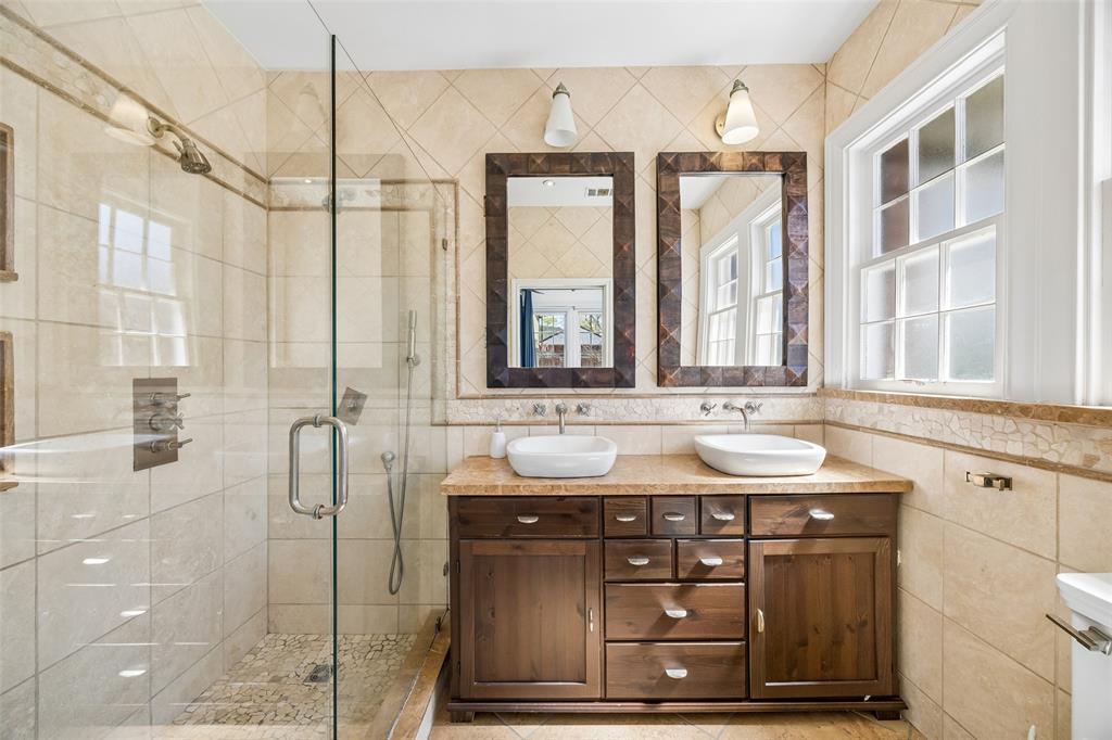 Kessler Square - Residential