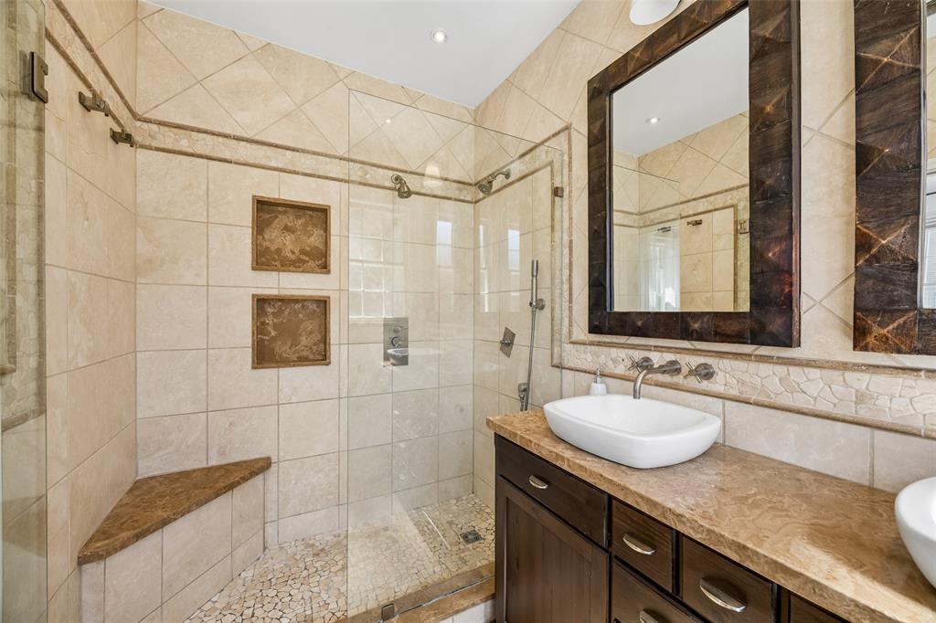 Kessler Square - Residential