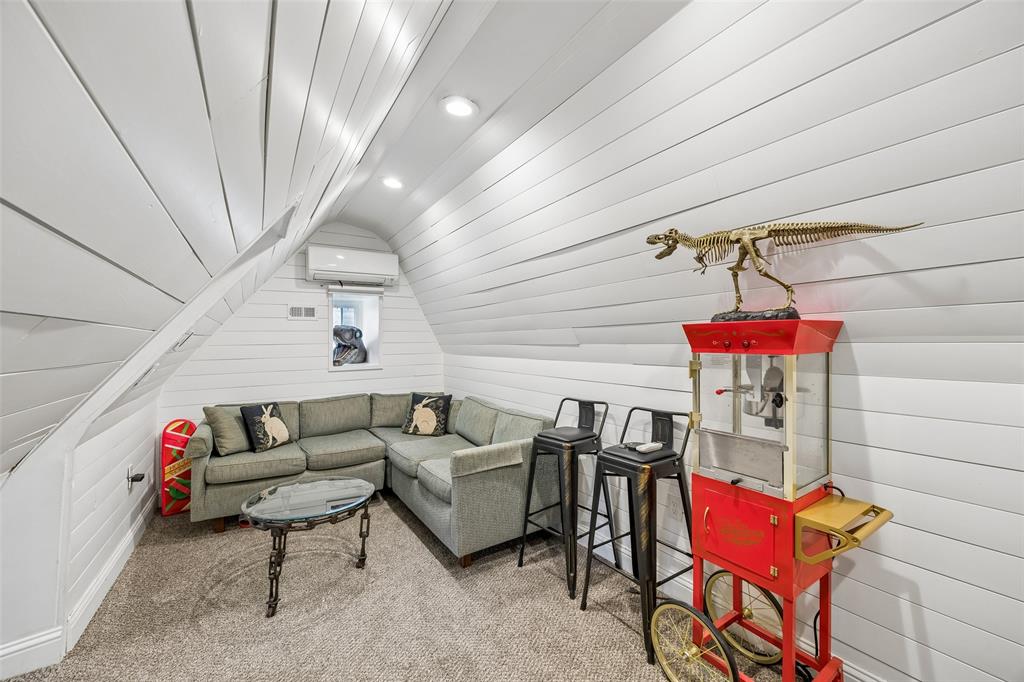 Kessler Square - Residential