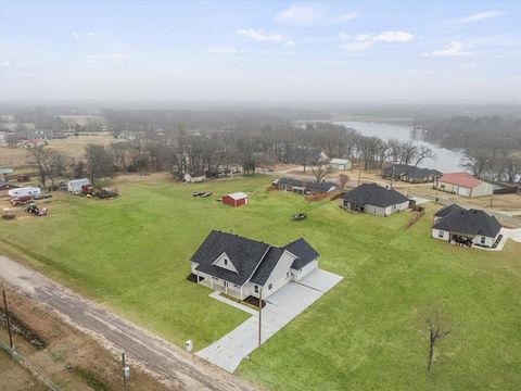 A home in Wills Point