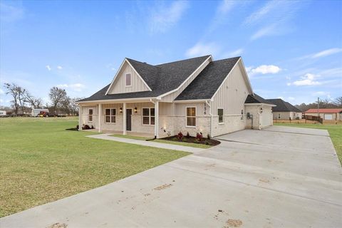 A home in Wills Point