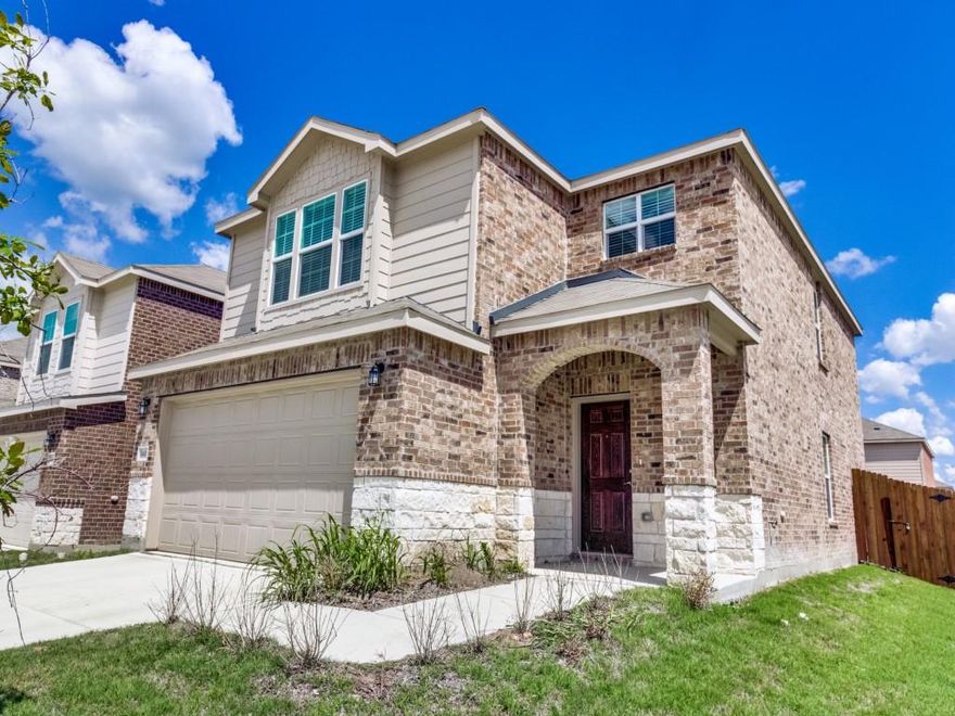 4 bed, 3 bath house; kitchen and dining room are open to living room; one bedroom and one full bath downstairs for in-law or guest; master bedroom +2 bedroom and 2 full bath upstairs. Luxury vinyl plank throughout first floor. Community swimming pool, play ground and park; near school, shopping center, lake, highway and 12 to 15 minutes drive to The Harbor Rockwall.