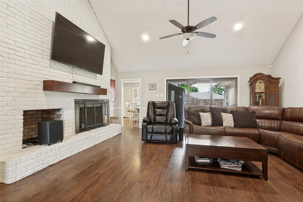 1203 Grinnell Drive