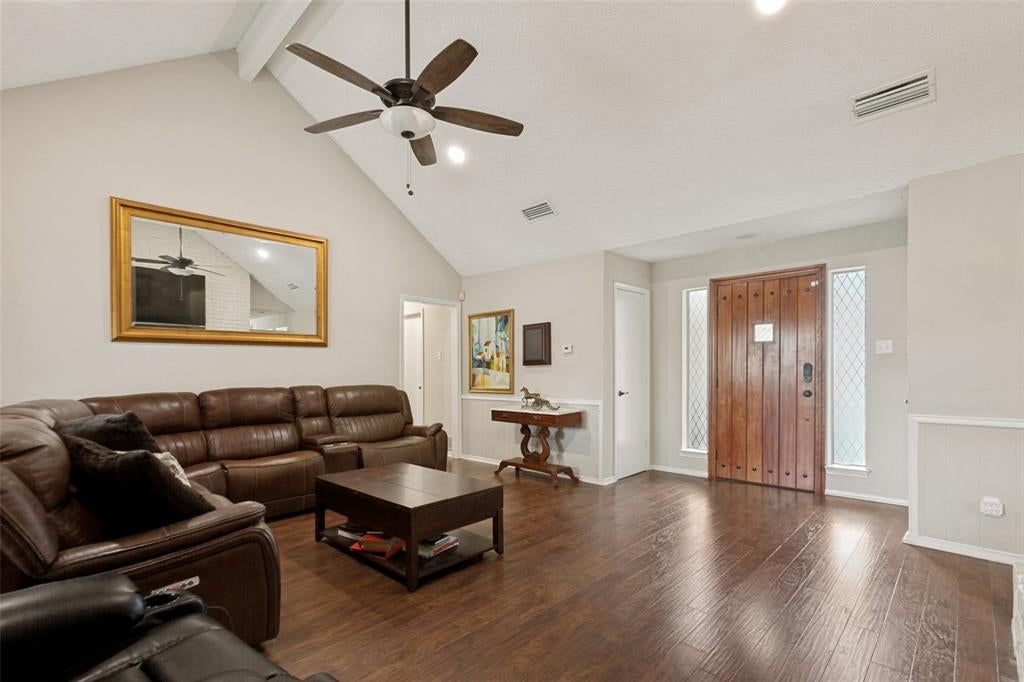 1203 Grinnell Drive