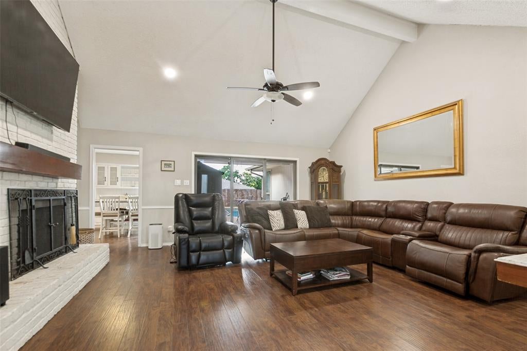 1203 Grinnell Drive