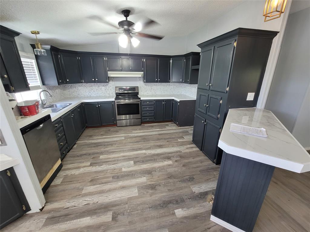 902 DEVILS RIVER Drive