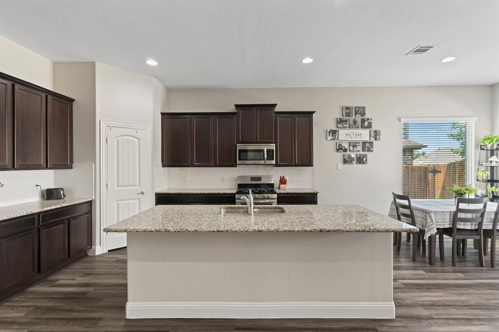 Rivendale By The Lake Ph 2 - Residential