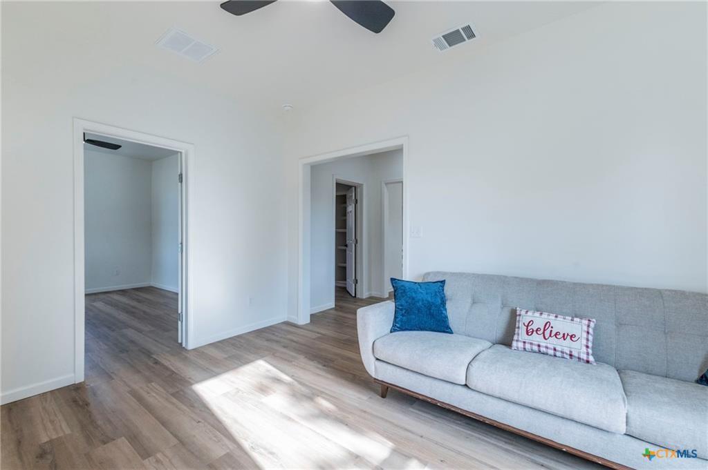 Moores Add - Residential