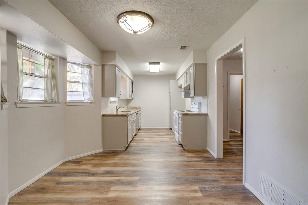 Roselawn 01 - Residential Lease