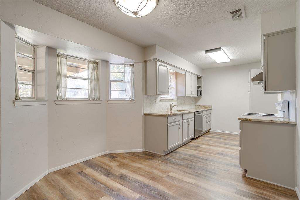 Roselawn 01 - Residential Lease