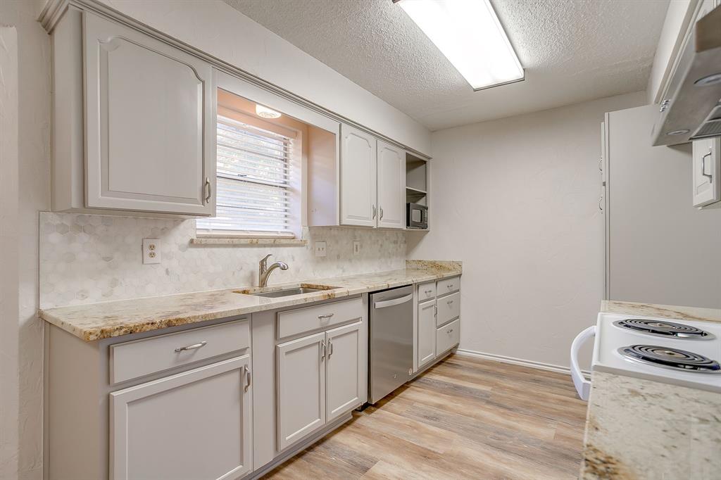 Roselawn 01 - Residential Lease