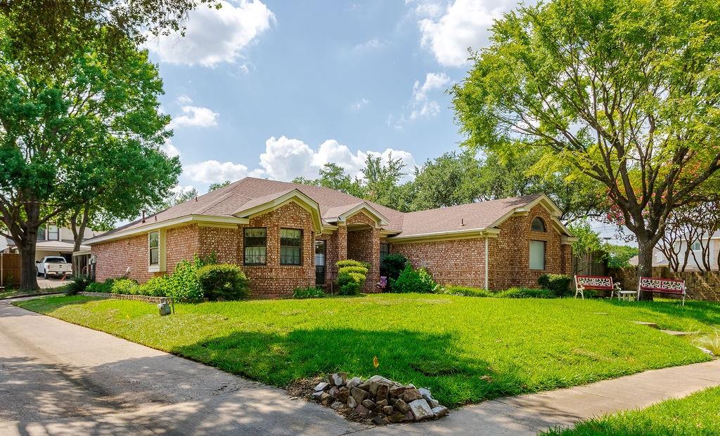 800 Fawn Valley Drive