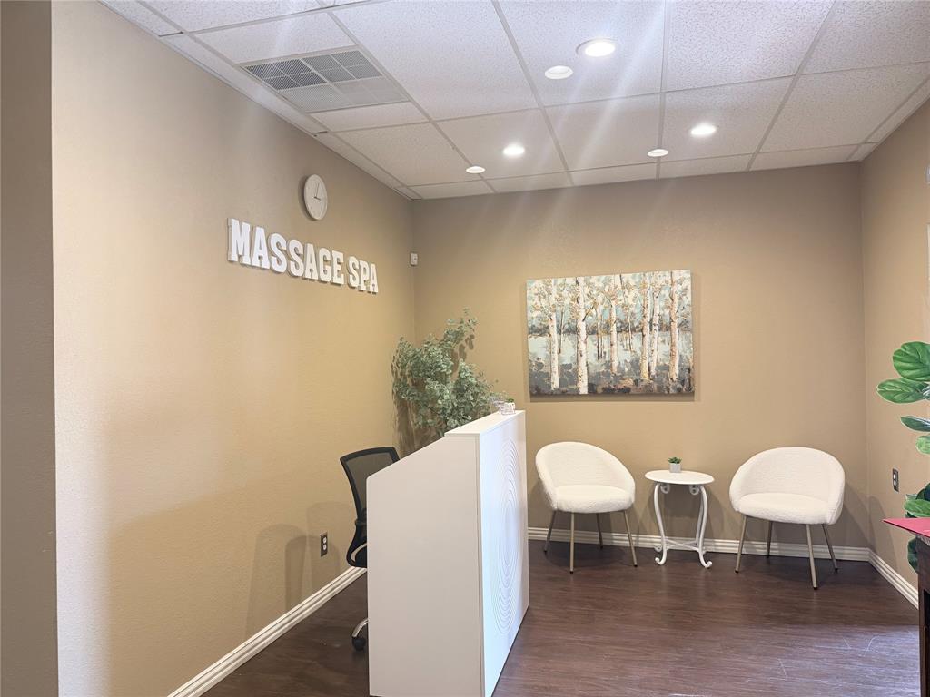 Heritage Square Condo - Commercial Sale