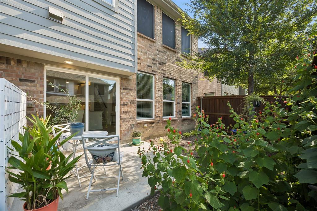 975 Emil Place