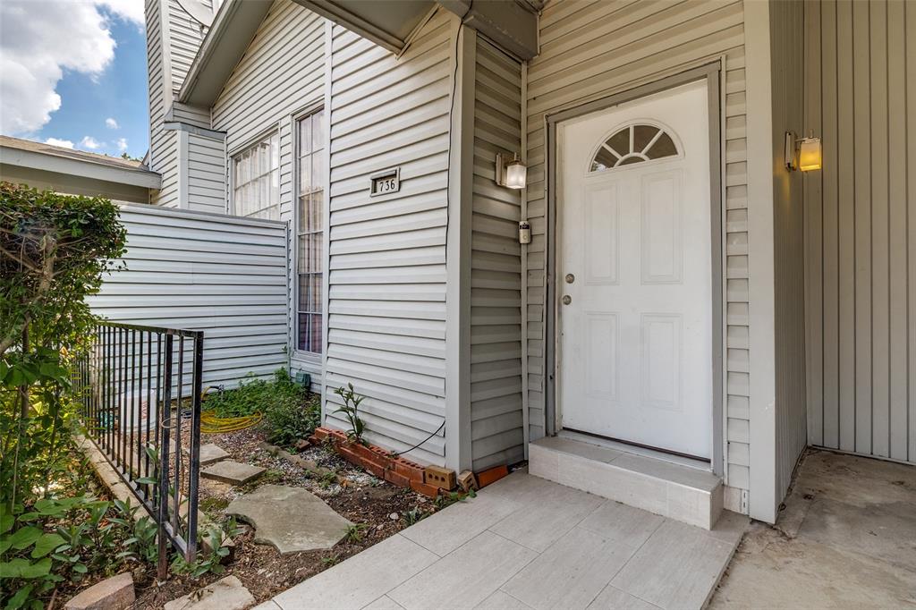 736 Baruna Circle