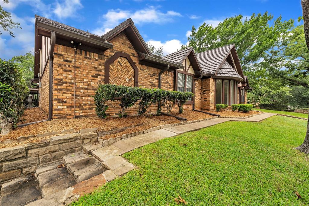 2241 Mountainview Drive