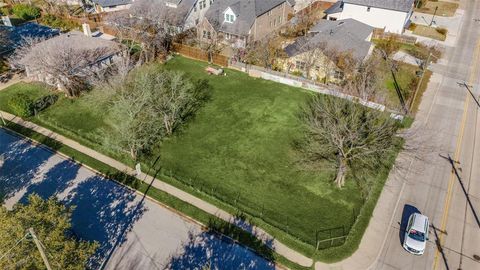 309 N Main Street Grapevine TX 76051