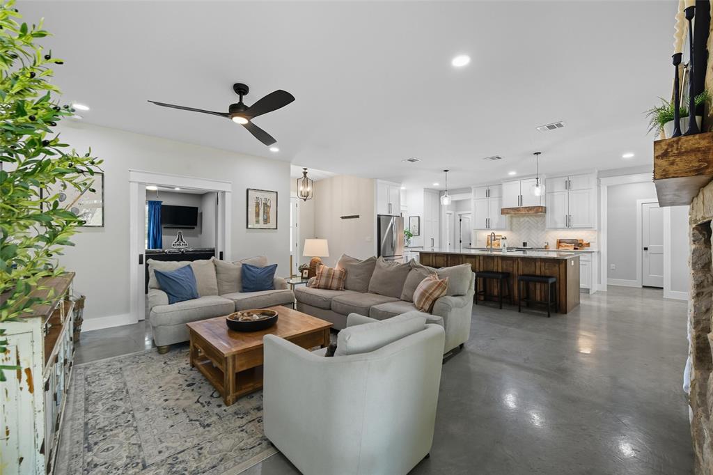 Runaway Bay - Residential