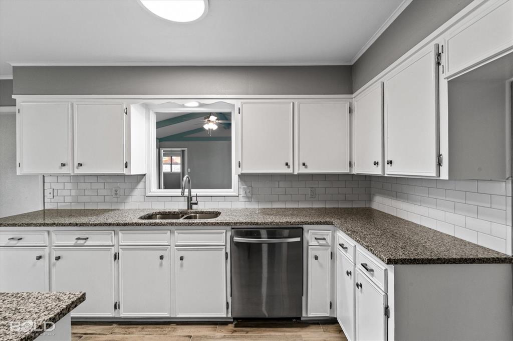 Shreveport, Louisiana 71118, United States, 3 Bedrooms Bedrooms, ,2 BathroomsBathrooms,Residential,Active,92589