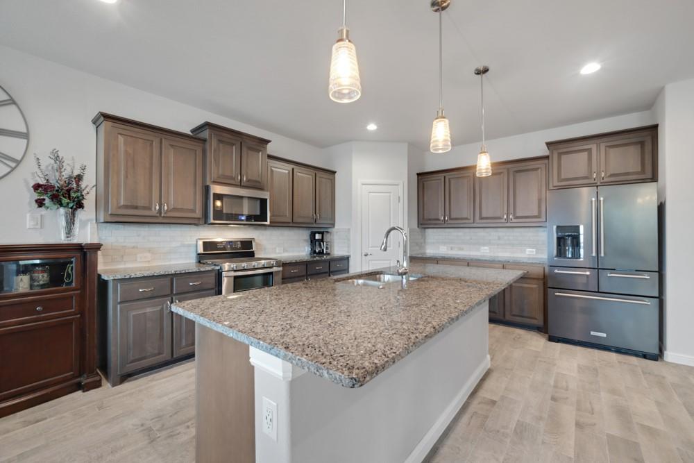 TRAILS OF ELIZABETH CREEK - Residential