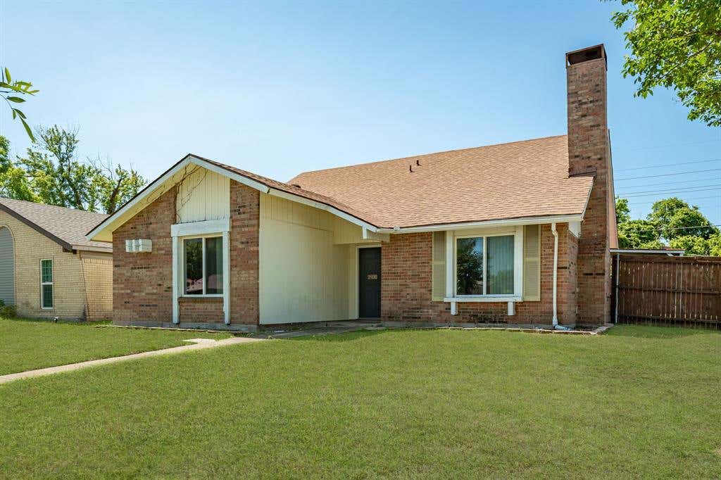 Photo of 2930 Lancer Lane, Garland, TX 75044 (MLS # 21328934)