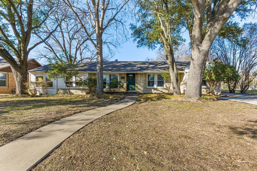 3504 Corto Avenue