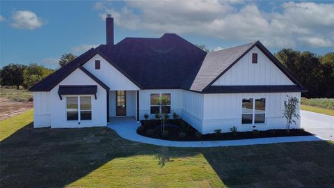 216 Stuart Street Paradise TX 76073